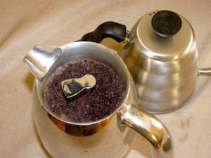 How To Make Coffee With a French Press : How To French Press Coffee